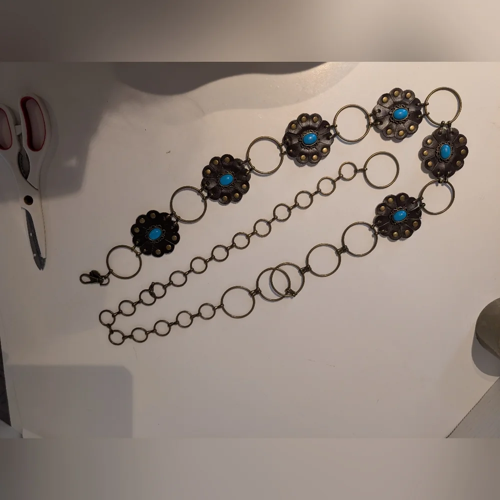 Western Belt Faux Turquoise Chain Belt,‎ leather Flower.